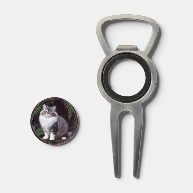 Banjo The Fluffy Gray And White Persian Cat,  Divot Tool (Front (Open))