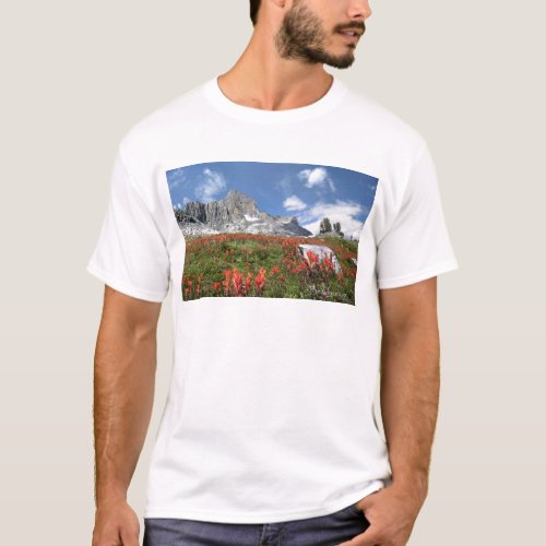 Banner Peak Wildflowers _ Ansel Adams Wilderness T_Shirt