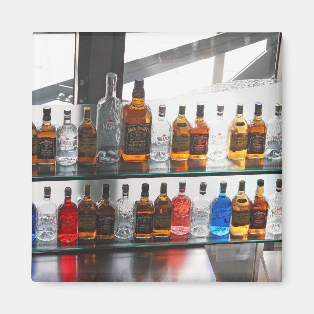 Bar bottles magnet (Front)