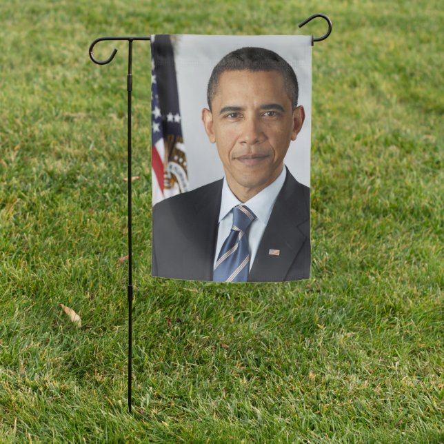 Barack Obama US President White House Portrait  Garden Flag (In SItu)