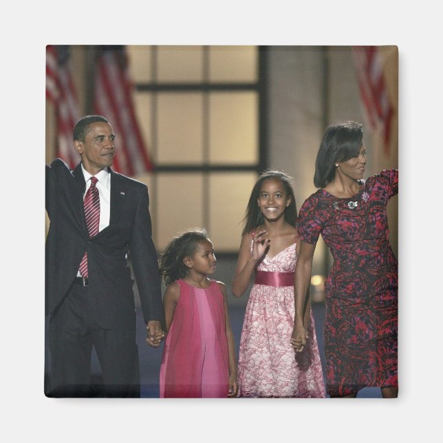 Barak Obama family wave at the last night of Magnet (Front)