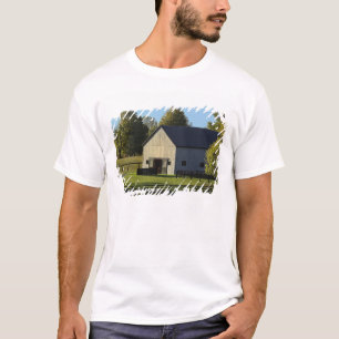 Barn on thoroughbred horse farm at sunrise, T-Shirt