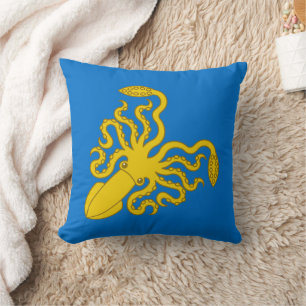 Barony of Ynys Fawr Populace Badge Throw Pillow