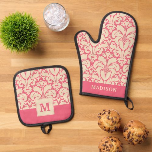 Baroque style damask background 2 oven mitt  pot holder set