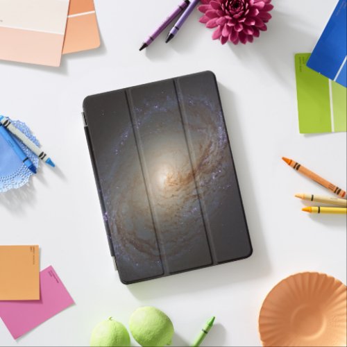 Barred Lenticular Galaxy Ngc 3368 iPad Air Cover