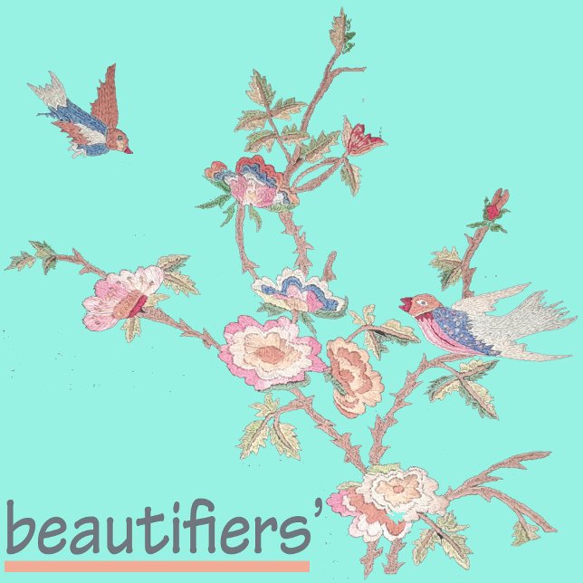 Basic V-neck T-shirt (Creator Uploaded)