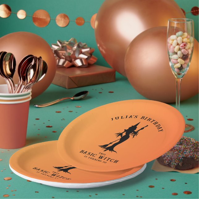 Basic Witch Modern Women Halloween  Paper Plates (Multi)