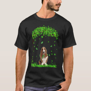 Basset Hound Dog Irish Green Shamrock C St Patric T-Shirt