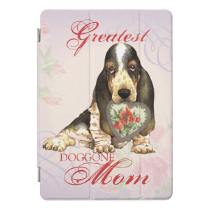 Basset Hound Heart Mom iPad Pro Cover
