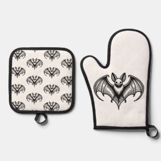 Bat Patterned Oven Mitt and Pot Holder set