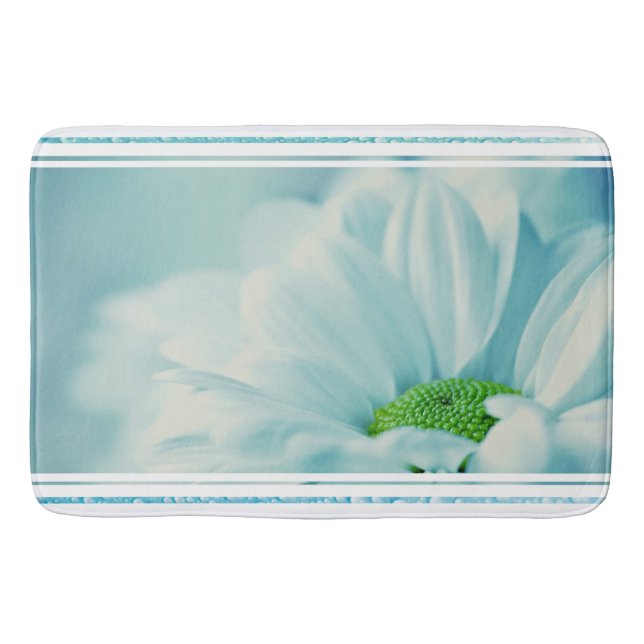 Bath Mat/Daisy with Dew Drops Bathroom Mat (Front)
