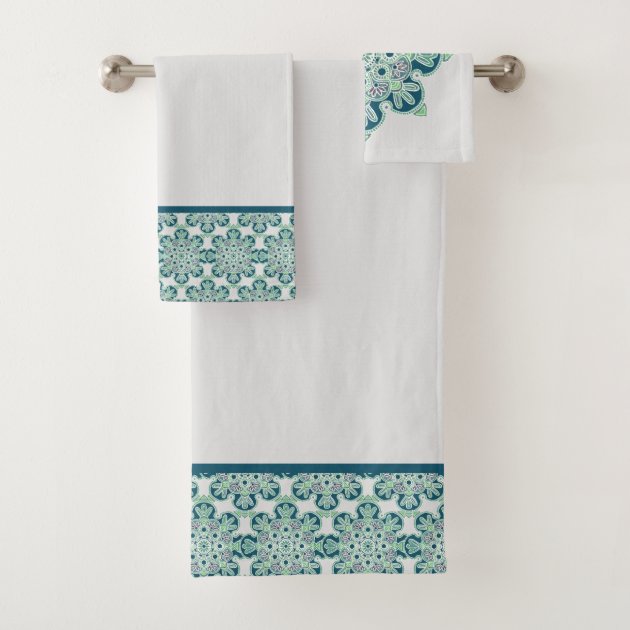 White towels discount with green trim