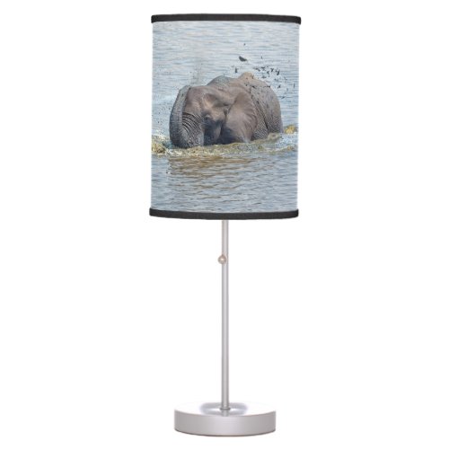 Bathing elephant table lamp