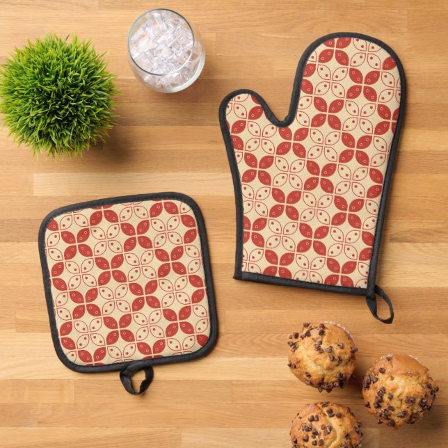 Batik Kawung, Indonesian Pattern, Javanese, Ethnic Oven Mitt & Pot Holder Set (Top Down)