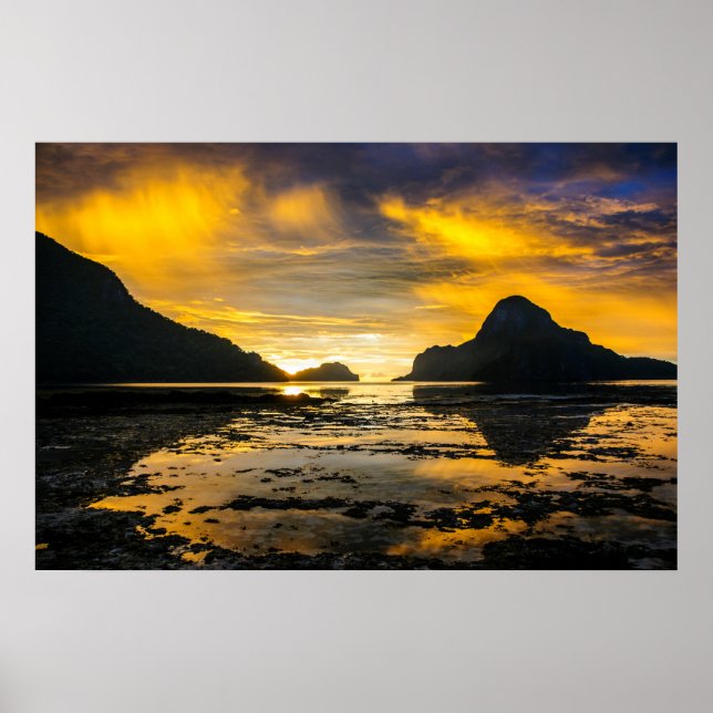 Bay Of El Nido Sunset Poster (Front)
