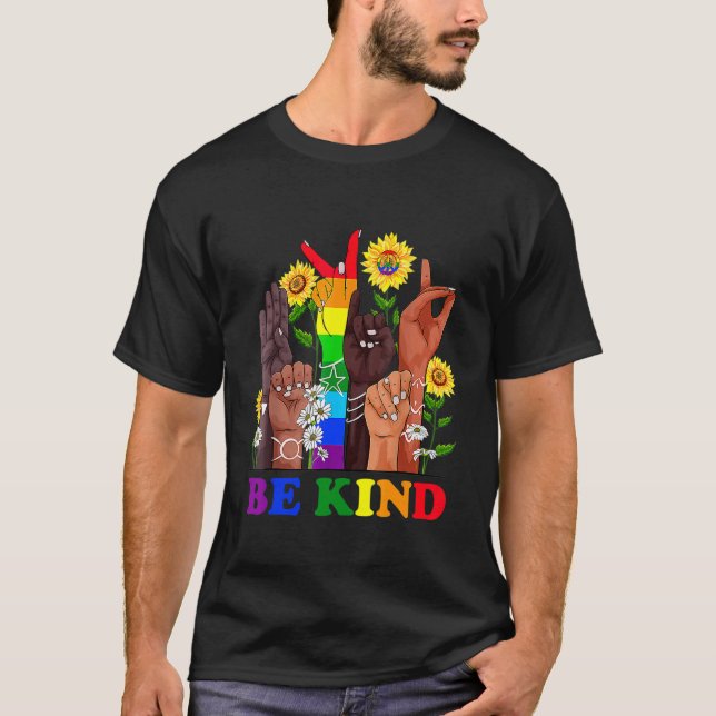 Be Kind Sign Language Hand Talking Lgbtq Gay Les P T-Shirt (Front)