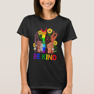 Be Kind Sign Language Hand Talking Lgbtq+ Gay Les  T-Shirt