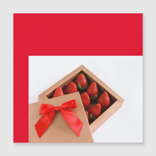 Be my Valentine Strawberry red bow box (Front)