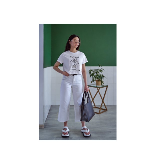 Be yourself T-shirt  (Creator Uploaded)