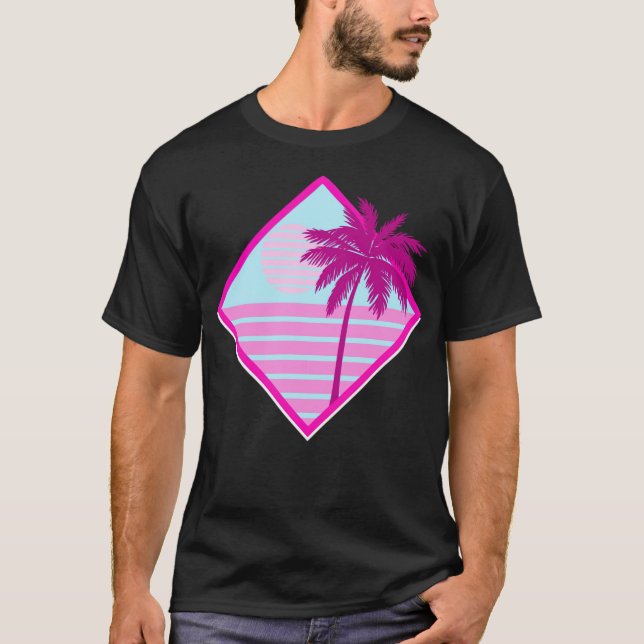 Beach beach vacation vintage  T-Shirt (Front)