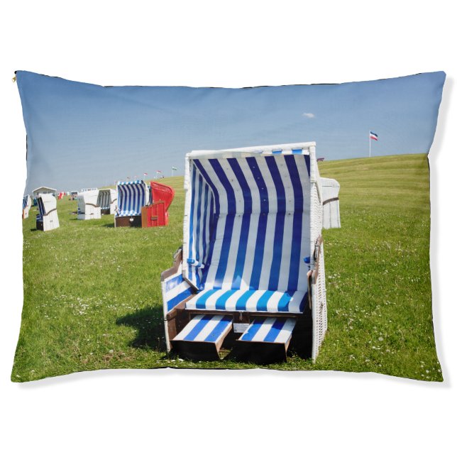 Beach chairs at the North Sea Pet Bed (Front)
