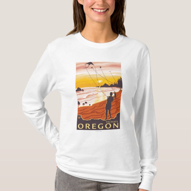 Beach & Kites - Yachats, Oregon T-Shirt (Front)