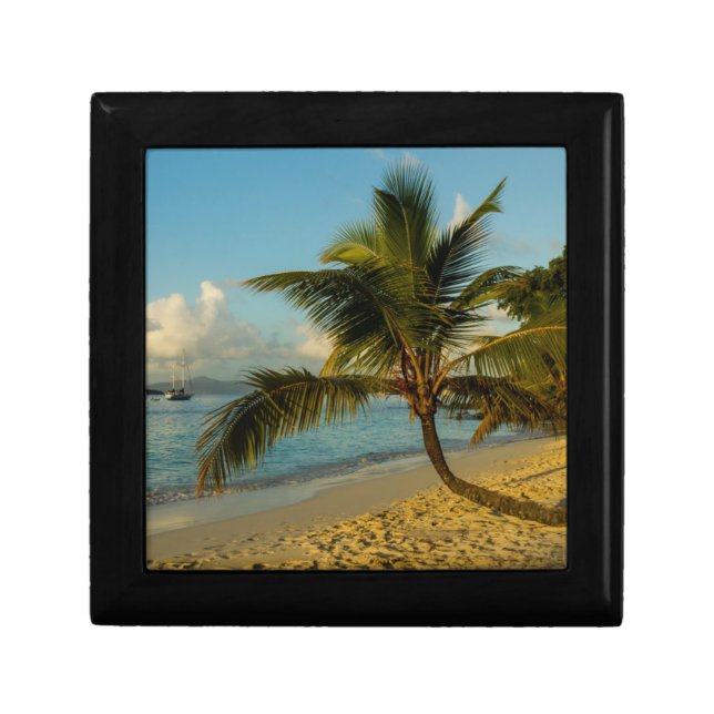 Beach scenic jewelry box (Front)