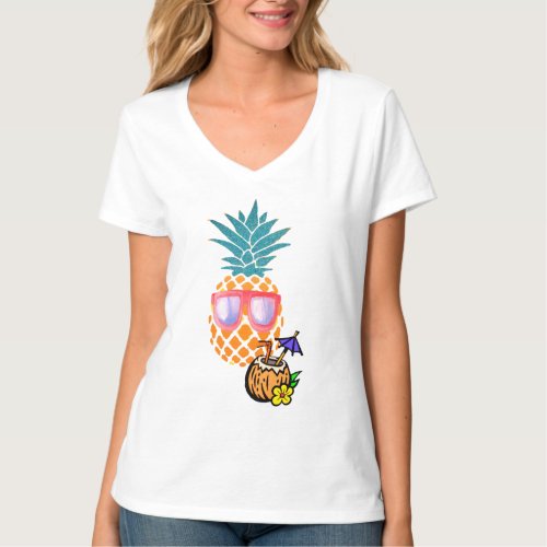 Beach vibes Pineapple with Sunglasses Womens T_Shirt