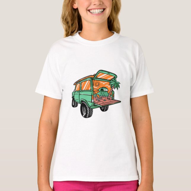 Beach View in the Car Illustration summer fun T-Shirt (Front)