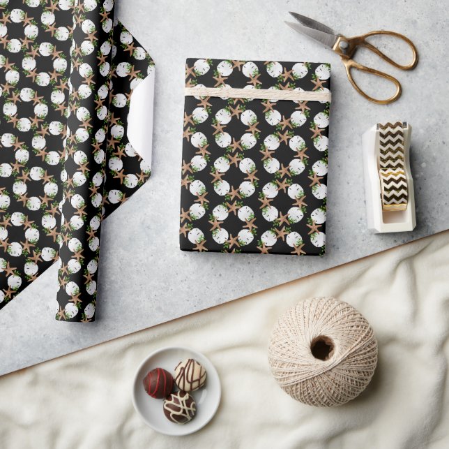 Beach Wreath Small Pattern Black Christmas Wrapping Paper (Crafts)
