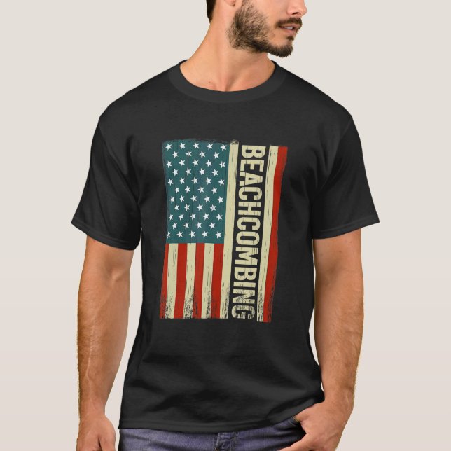 Beachcombing USA Flag 4th of July beachcomb beachc T-Shirt (Front)