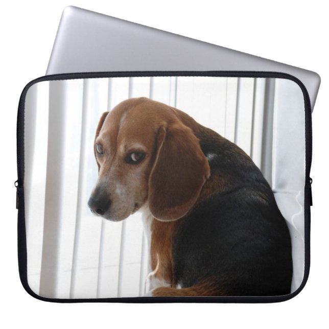 beagle attitude laptop sleeve (Front)