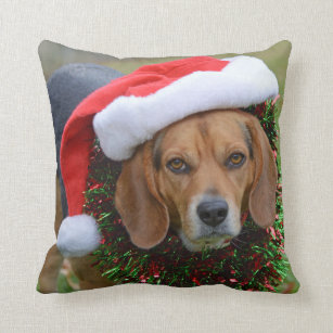 beagle holiday pillow