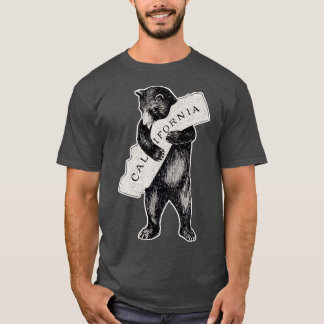 Bear Hug I Love California ArtRetro Vintage Cali T-Shirt