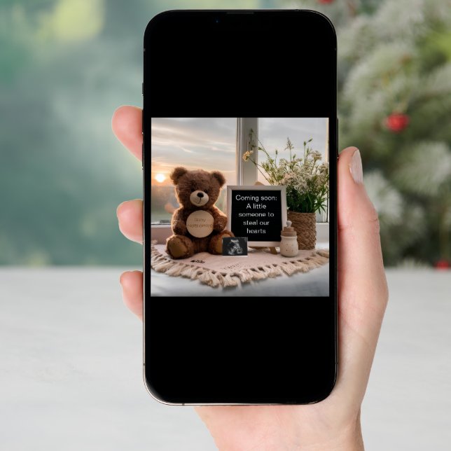 bear sitting on sunrise pregnancy announcement (Front Digital)