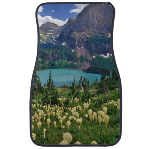 Beargrass above Grinnell Lake in the Many Car Mat