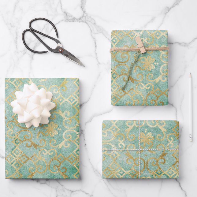 Beautiful antique design green and gold   wrapping paper sheets (Front)