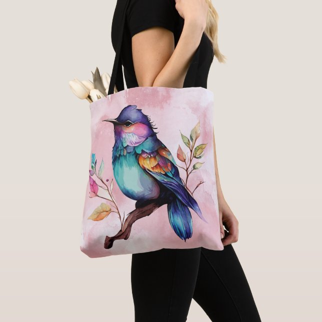 Beautiful bird on a branch tote bag (Close Up)