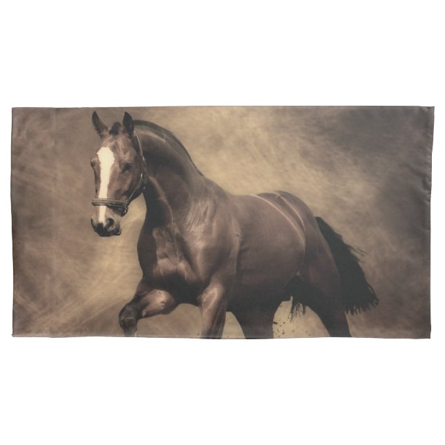 Beautiful brown horse throw pillow case (Front)