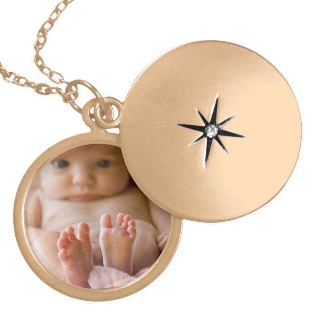 Beautiful Charm Necklace with Picture Inside (Front)
