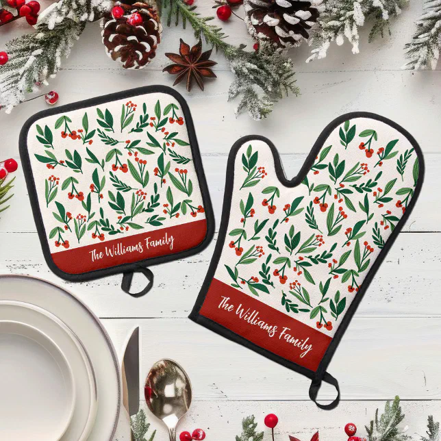 Beautiful Christmas Botanical Holly Berry Custom Oven Mitt & Pot Holder Set
