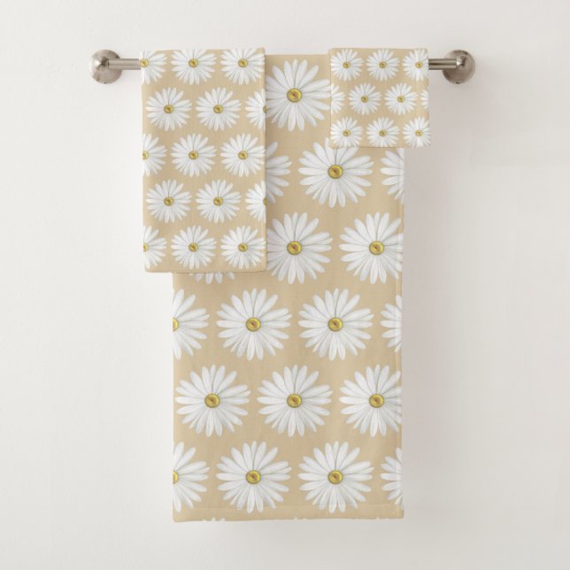 Beautiful Daisy Flower Pattern on Sand Beige Bath Towel Set (Insitu)