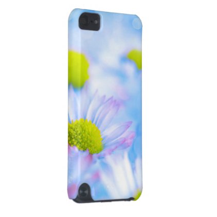 Beautiful daisy iPod touch (5th generation) cover