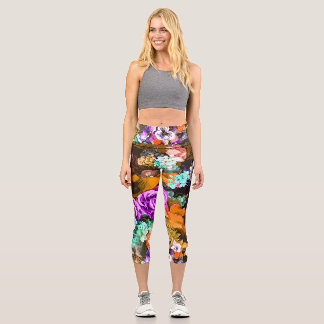 Beautiful detail capri leggings (Front)