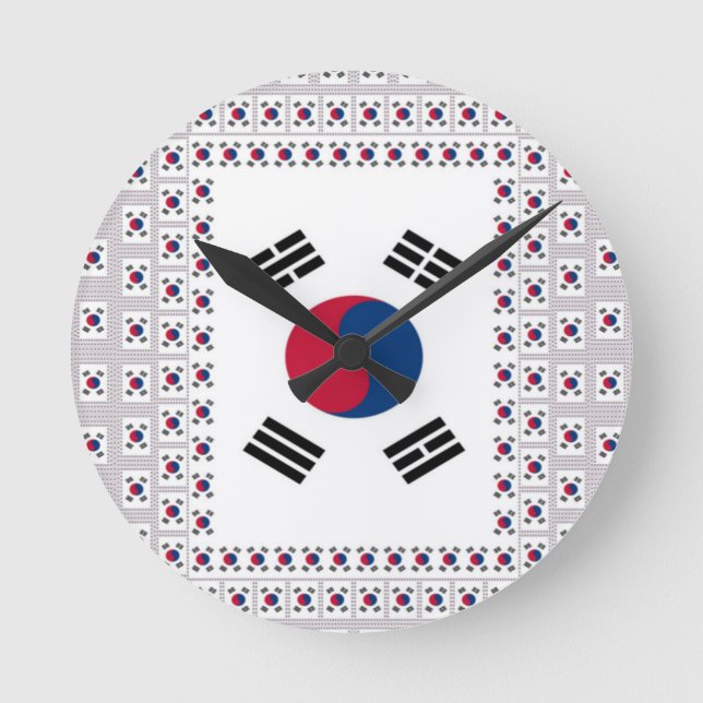 Beautiful Diagonal Korean Flag: An Infinite Art Round Clock (Front)