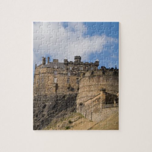 Beautiful famous giant Edinburgh Castle in Jigsaw Puzzle