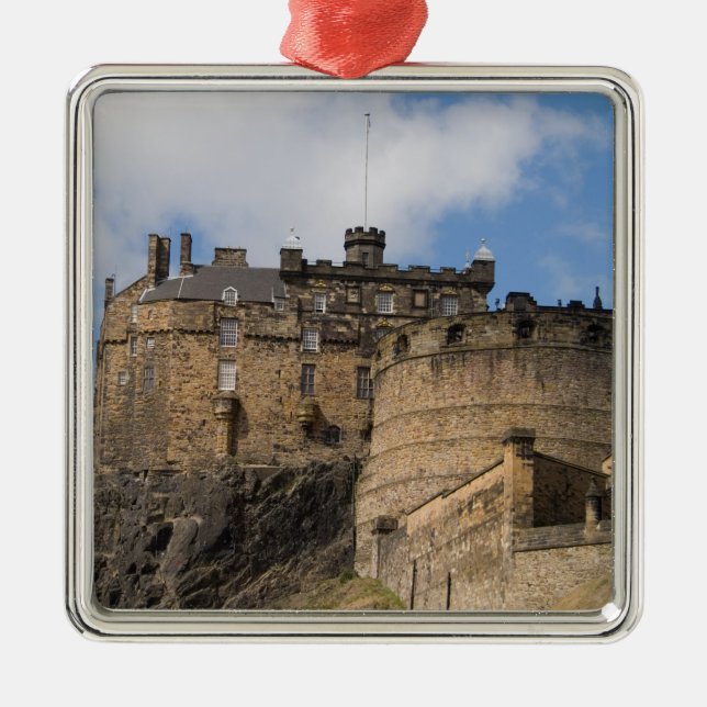 Beautiful famous giant Edinburgh Castle in Metal Ornament (Front)