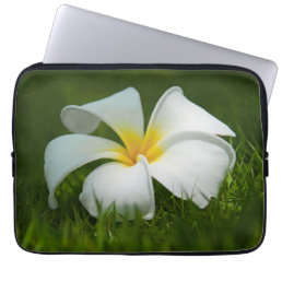 Beautiful Flowers Close-Up - Laptop Sleeves