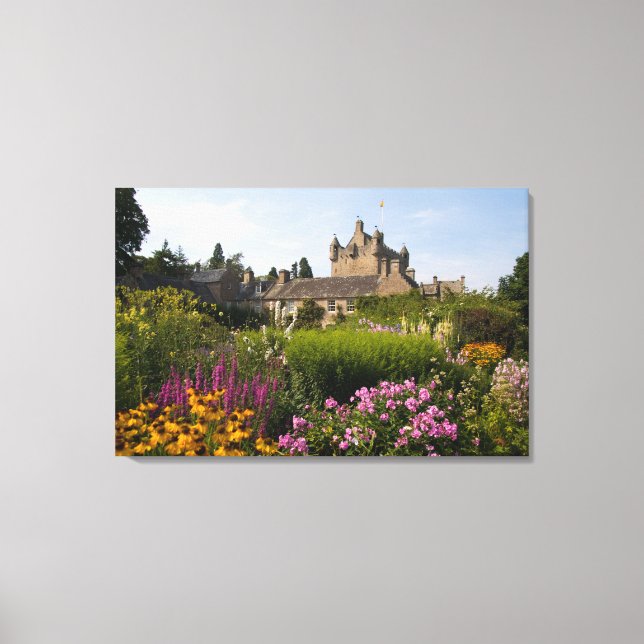 Beautiful gardens and famous castle in canvas print (Front)