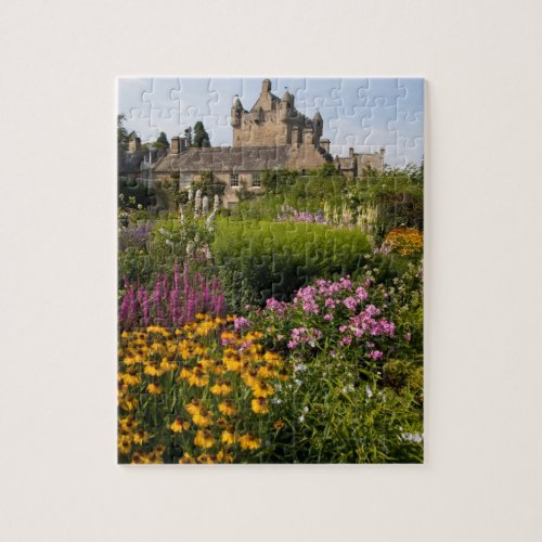 Beautiful gardens and famous castle in Scotland Jigsaw Puzzle